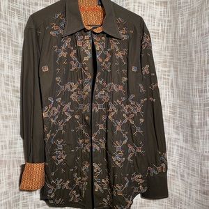 Men’s casual dress shirt